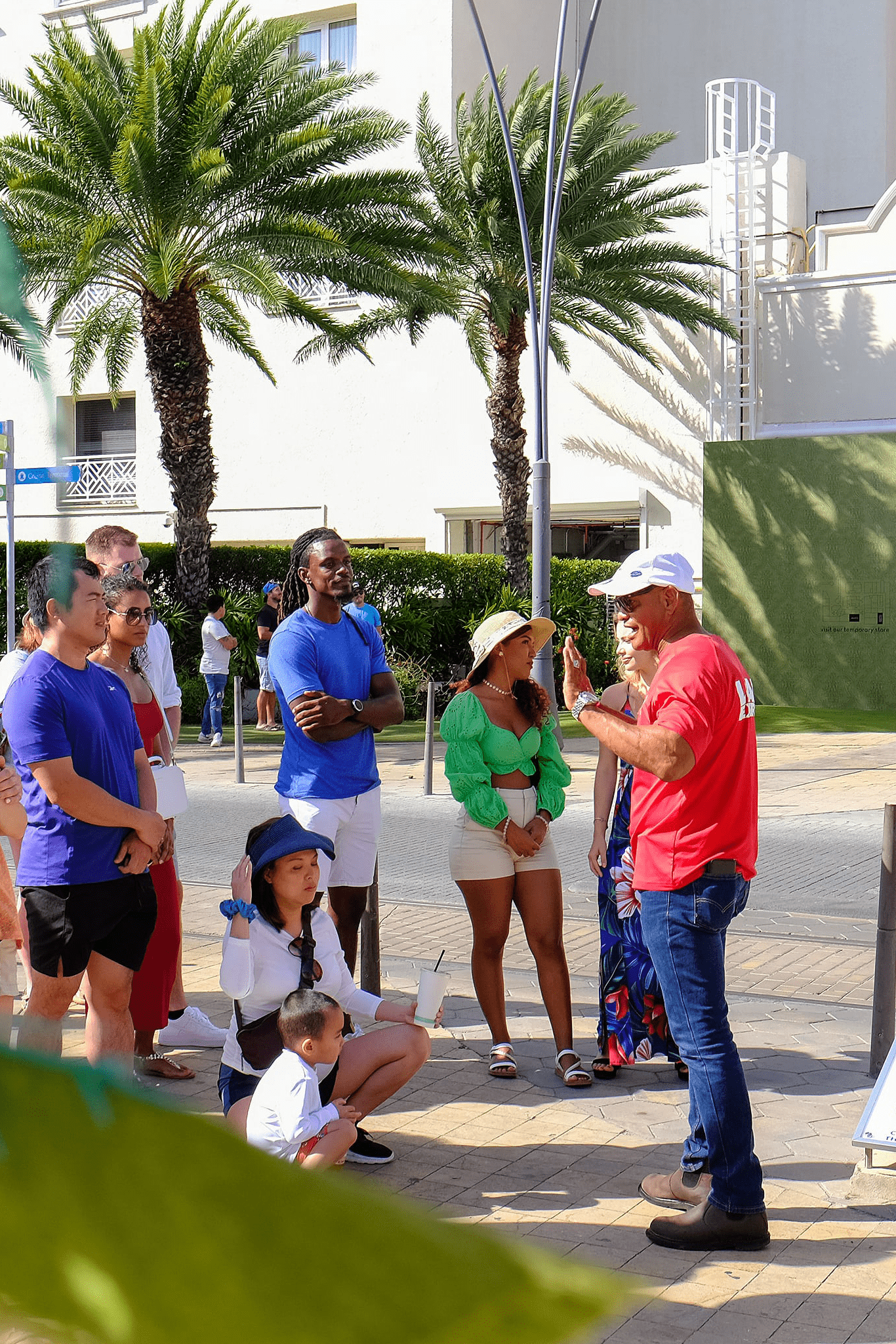 Featured image Walking Downtown-min https://bookaruba.com/wp-content/uploads/2018/09/Featured-image-Walking-Downtown-min-1280x1280.png